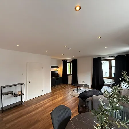 Neu Eingerichtete 75qm Boarding House Aachen *