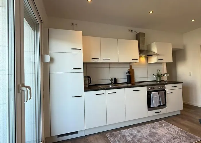 Neu Eingerichtete 75qm Boarding House Aachen * 伍尔瑟伦