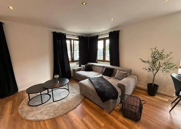 公寓 Neu Eingerichtete 75qm Boarding House Aachen *