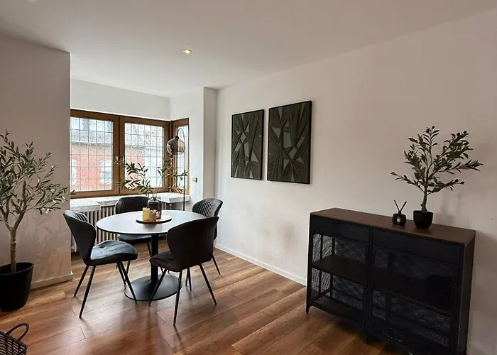 Neu Eingerichtete 75qm Boarding House Aachen