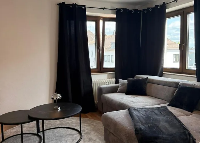 Neu Eingerichtete 75qm Boarding House Aachen 公寓 *